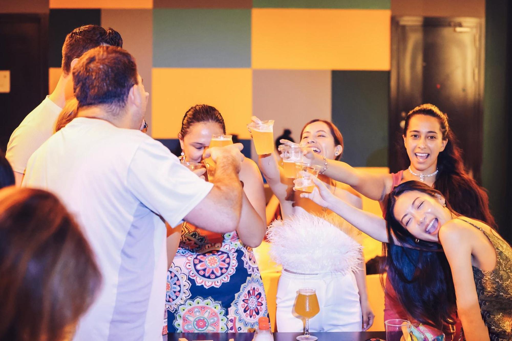 Dayin International Youth Hostel - Near East Nanjing Road & People'S Square & The Bund -Large Social Area -Bar -Cafe -Gym -Free Laundry Luggage Storage -24H Front Desk -English Service Xangai Exterior foto