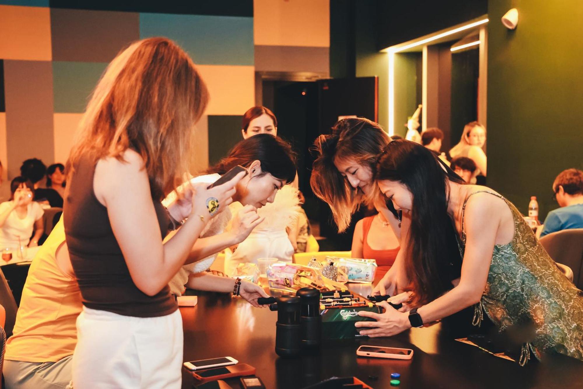Dayin International Youth Hostel - Near East Nanjing Road & People'S Square & The Bund -Large Social Area -Bar -Cafe -Gym -Free Laundry Luggage Storage -24H Front Desk -English Service Xangai Exterior foto